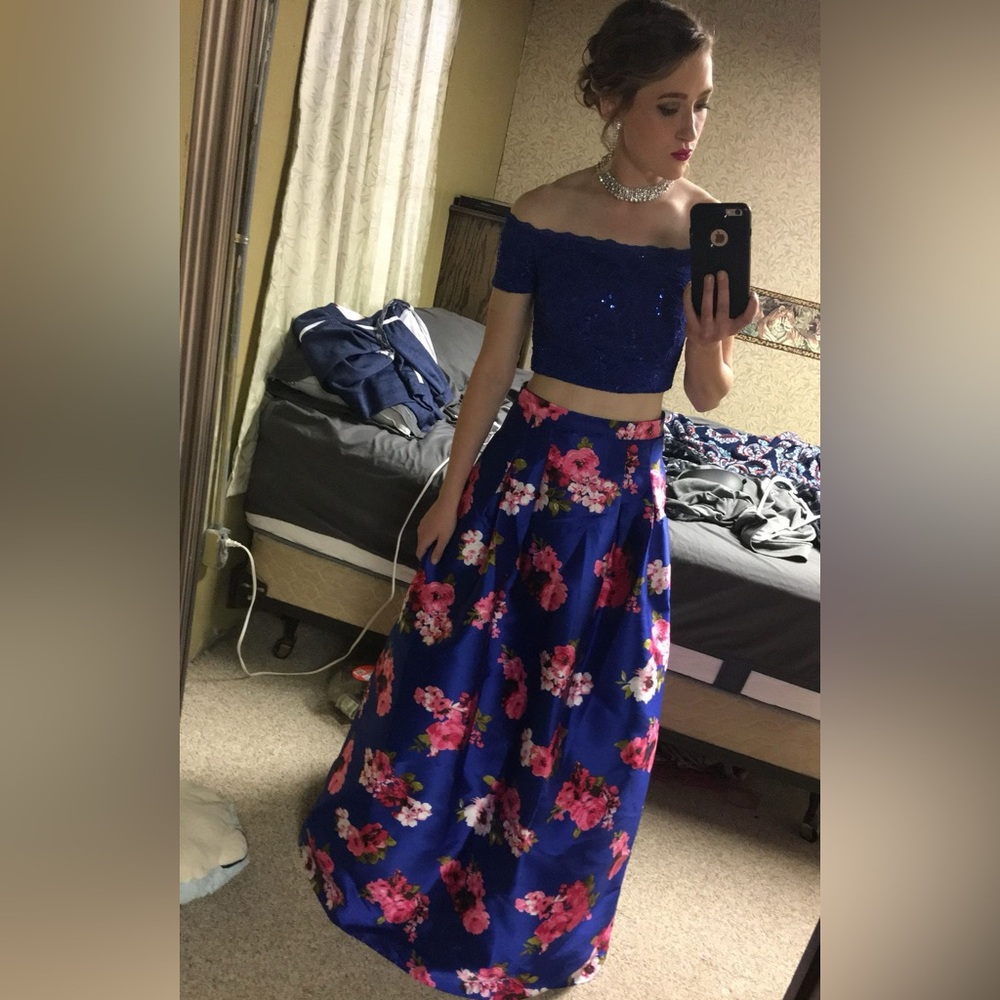 Floral Off-Shoulder Two-Piece Prom Dress